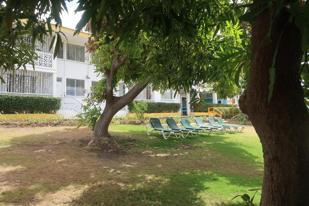 Adulo Apartments Bridgetown Exterior foto